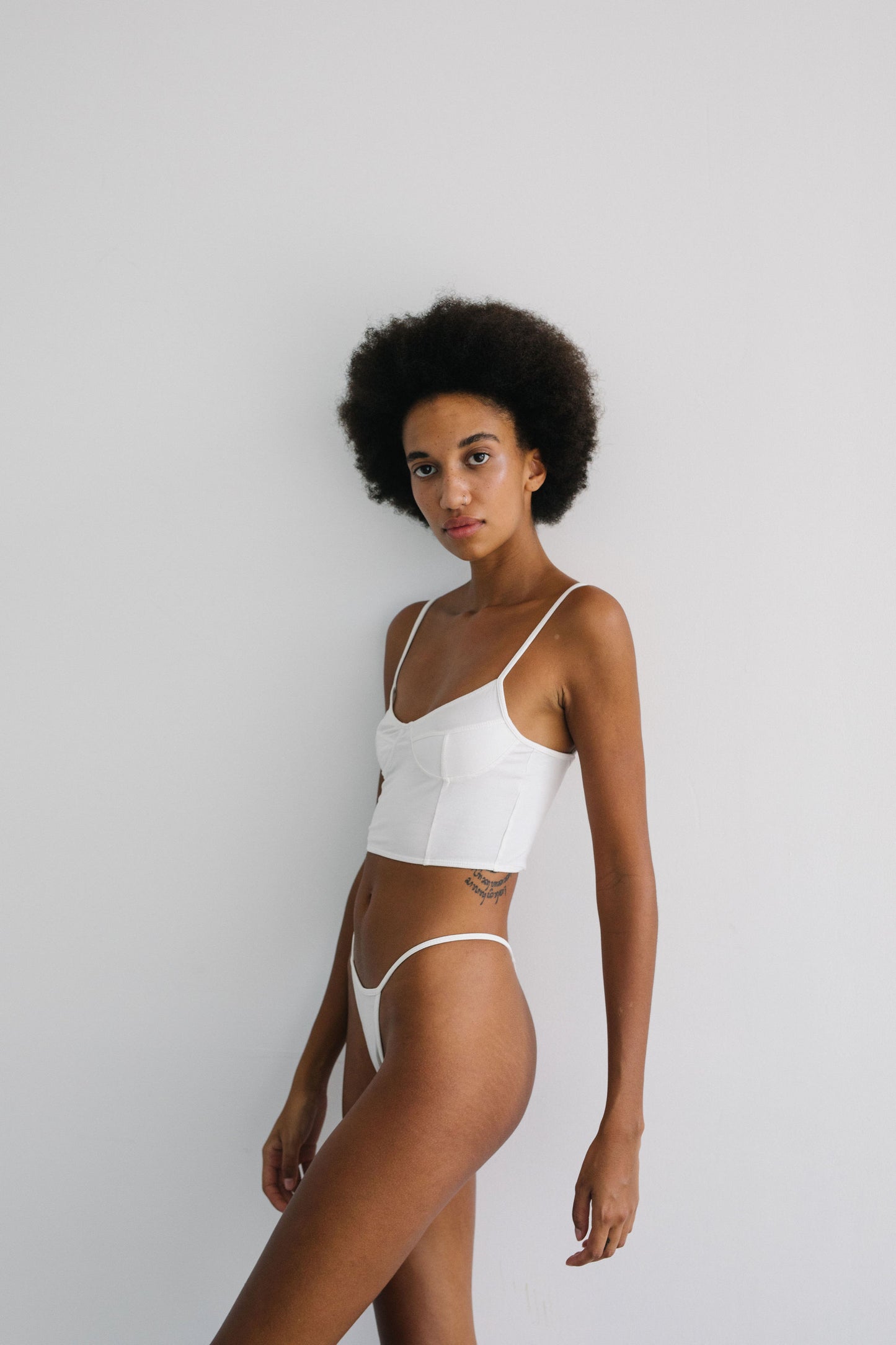 LONG LINE BRA TOP | White - NOLLA