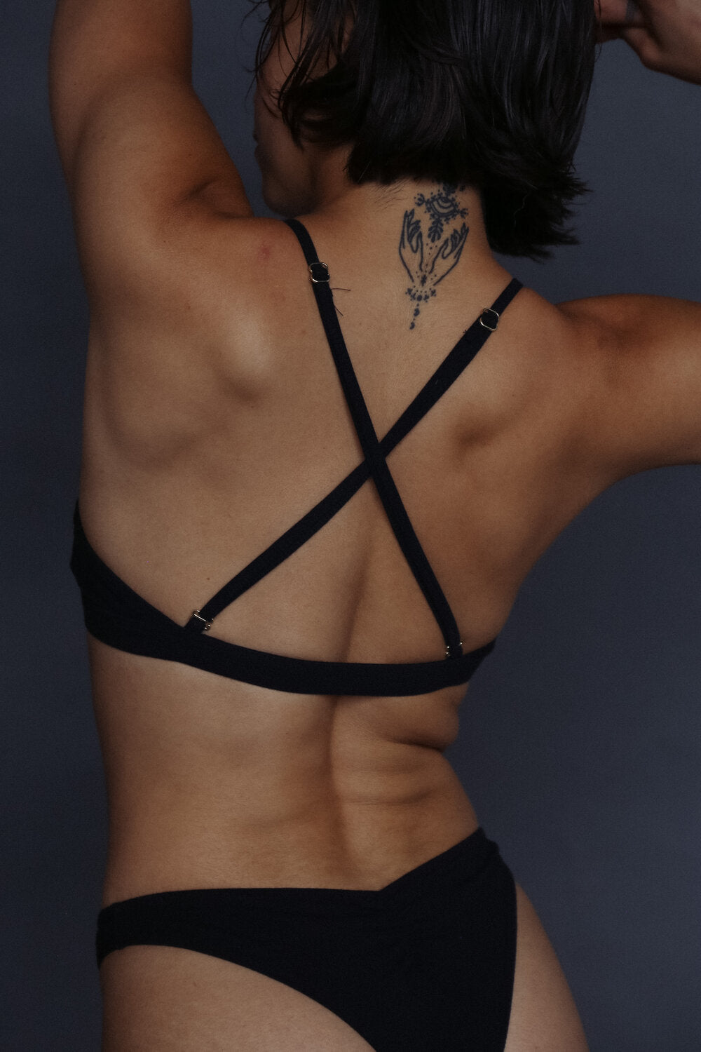 CROSS OVER BRA TOP - Black - NOLLA