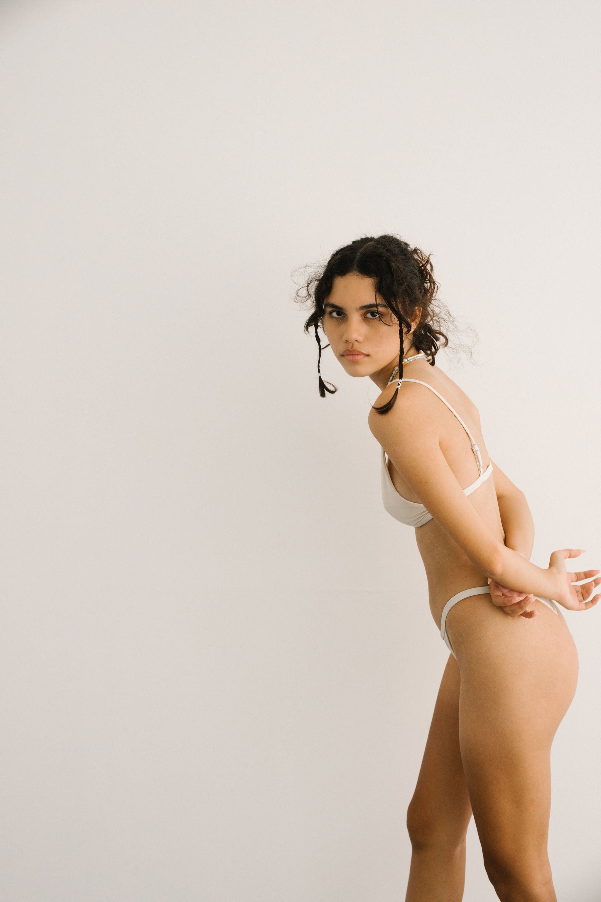 RITA TRIANGLE SWIM TOP | Cream - NOLLA